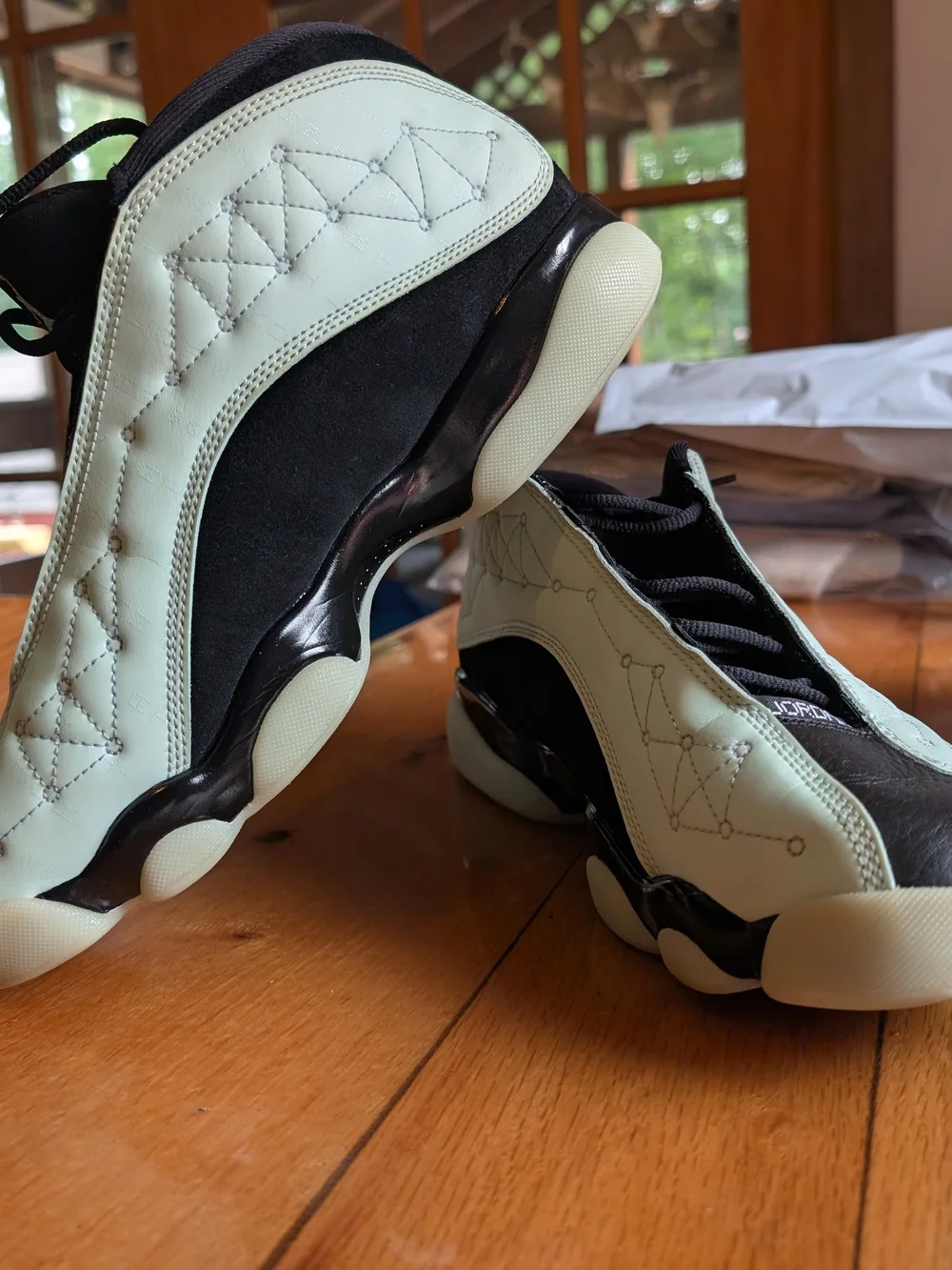 Air Jordan 13 Retro Low 
